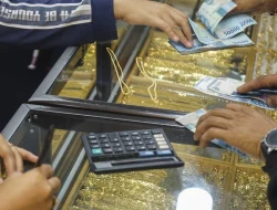Trump Guncang Pasar! Pecat Gubernur The Fed, Harga Emas Langsung Naik